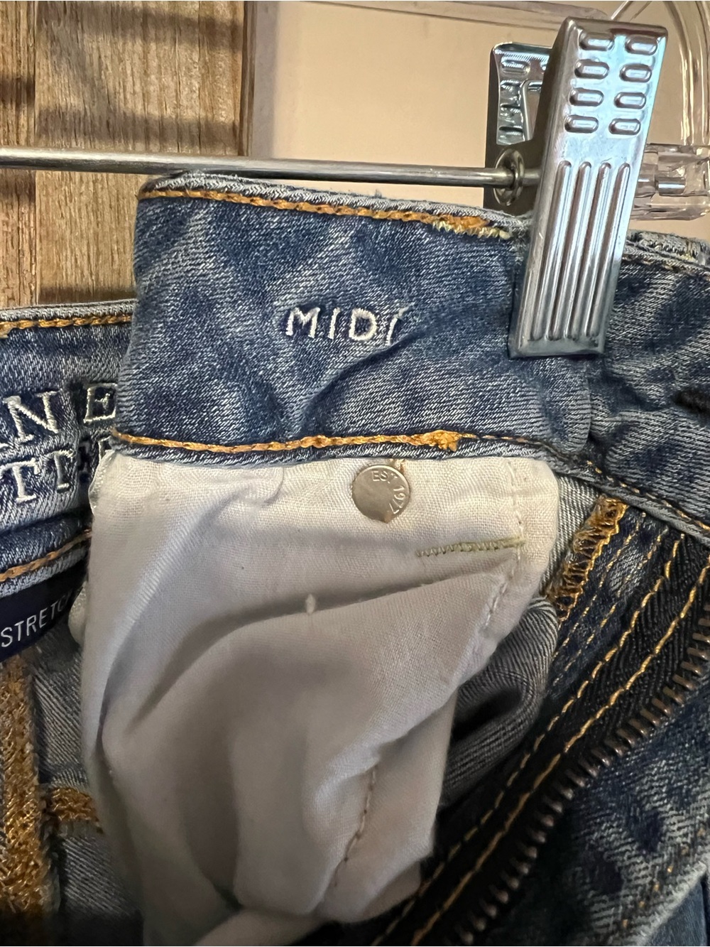 American Eagle Outfitters Blue Distressed Frayed Hem Jean Shorts - Picture 5 of 7